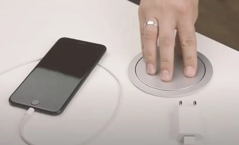 Indux Push Versenkbare Küchensteckdose Silber, Erdung Typ F mit 3 Steckdosen und 2 x USB 1208957411