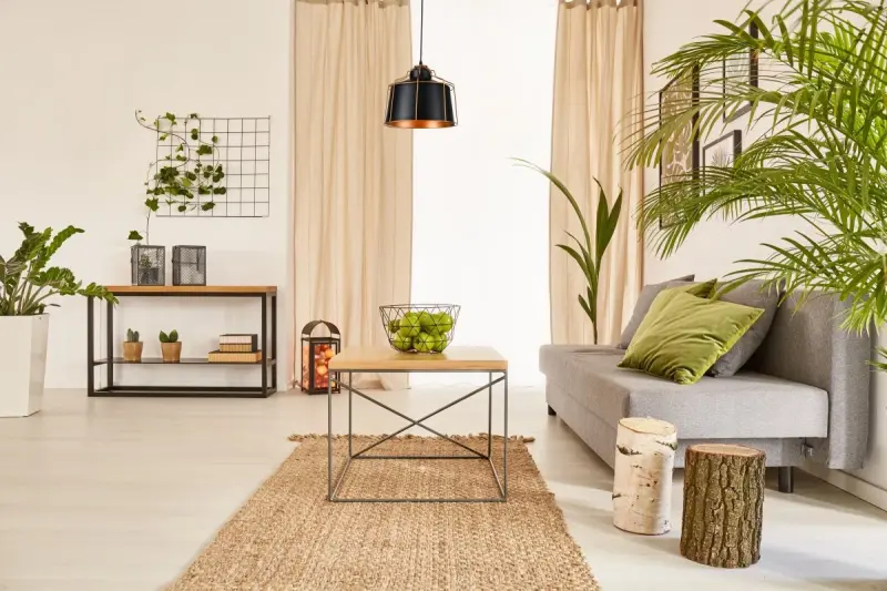 Decor Goa schwarze Pendelleuchte mit dekorativem Goldrahmen 3512