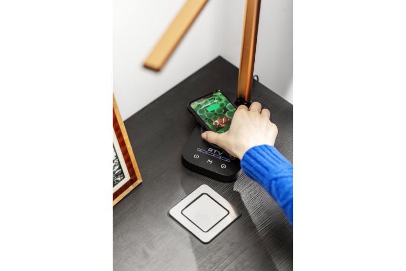 Decor Schreibtischlampe Bressi 8W 450lm AC220-240V 3-CCT Wireless Charging USB PF>0 5 RA>80 Schwarz / Gold 1208962479