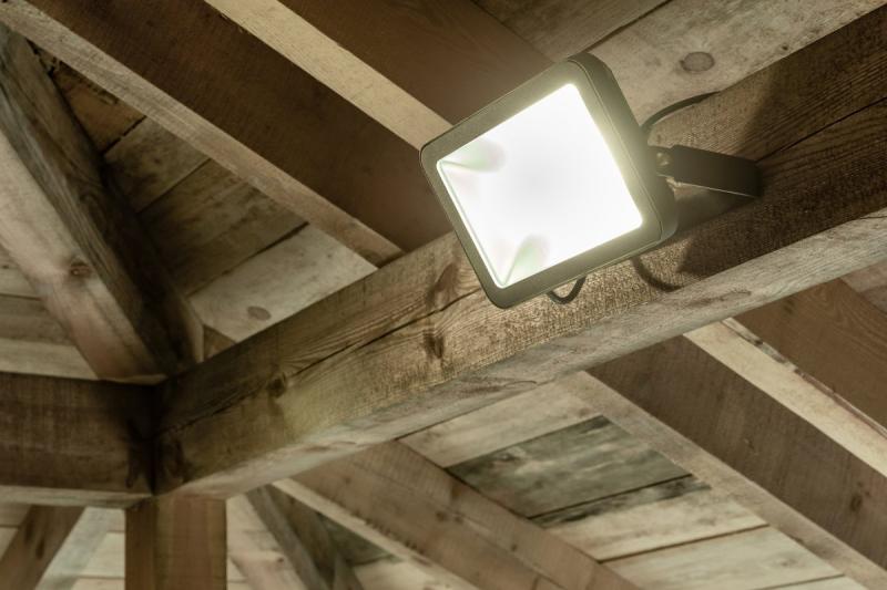 LED-Flutlicht VIPER, 150W, 15000lm AC220-240V, 50/60 Hz, PF>0,9, RA>80, IP65, 120°, 4000K, grau 1208963239