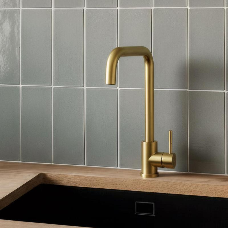 Pure.Sink Elite Steel Pure Küchenarmatur PVD gebürstetes Gold PS8010-60