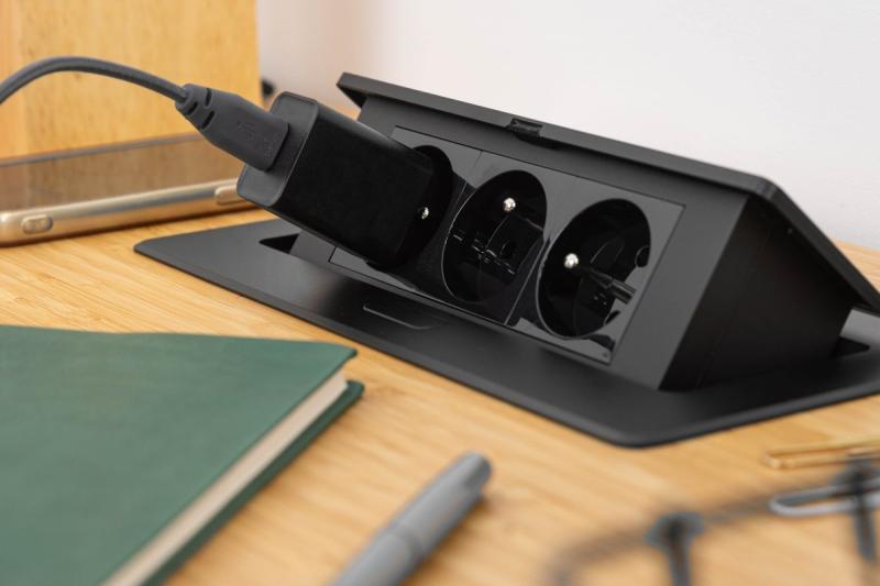 SOFT-Ausziehsteckdose