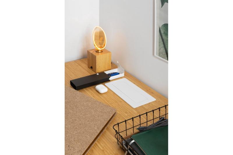 Weiches, ausziehbares Steckdosenmodul.