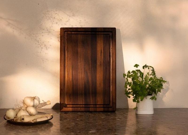 Woodsea Butcher Groove M - Walnussholz Schneidebrett mit Saftnut 50x38 cm 1208971535