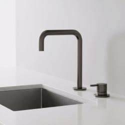Pure.Sink Luxion 2-Loch-Küchenarmatur aus Gun Metal mit U-Auslauf PLX2HU-61