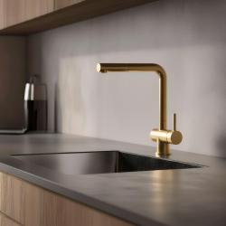 Pure.Sink Elite Steel Pulse-S Küchenarmatur PVD gebürstetes Gold mit ausziehbarem Auslauf und Sprühmodus PS8500-60