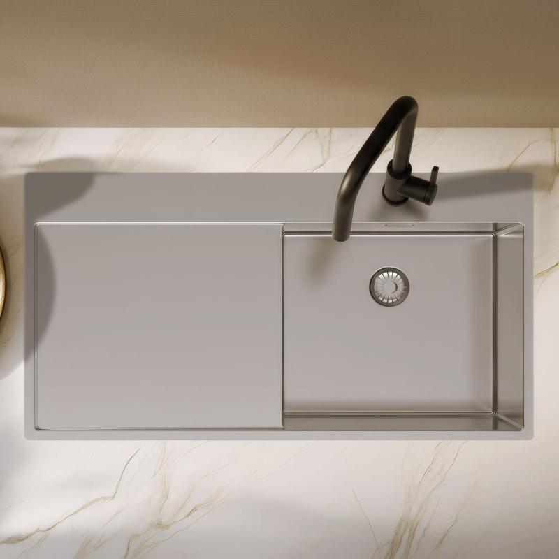 Pure.Sink Exclusivo Edelstahlspüle mit Abtropffläche 100 x 52 cm Wasserhahn rechts PEX47100RT-02