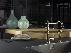 PB Nostalgische ausziehbare Küchenhandbrause, klassisch, Messing natur